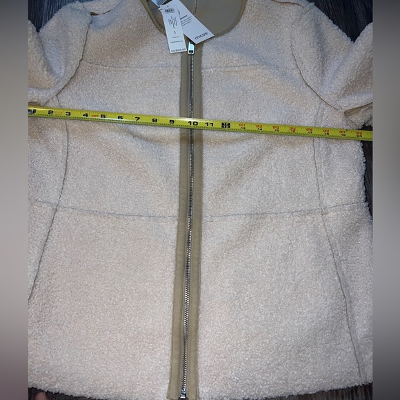 NWT Chico’s Womens Size 1 (size 8-10) faux shearling reversible tan Leather coat - Picture 3 of 7